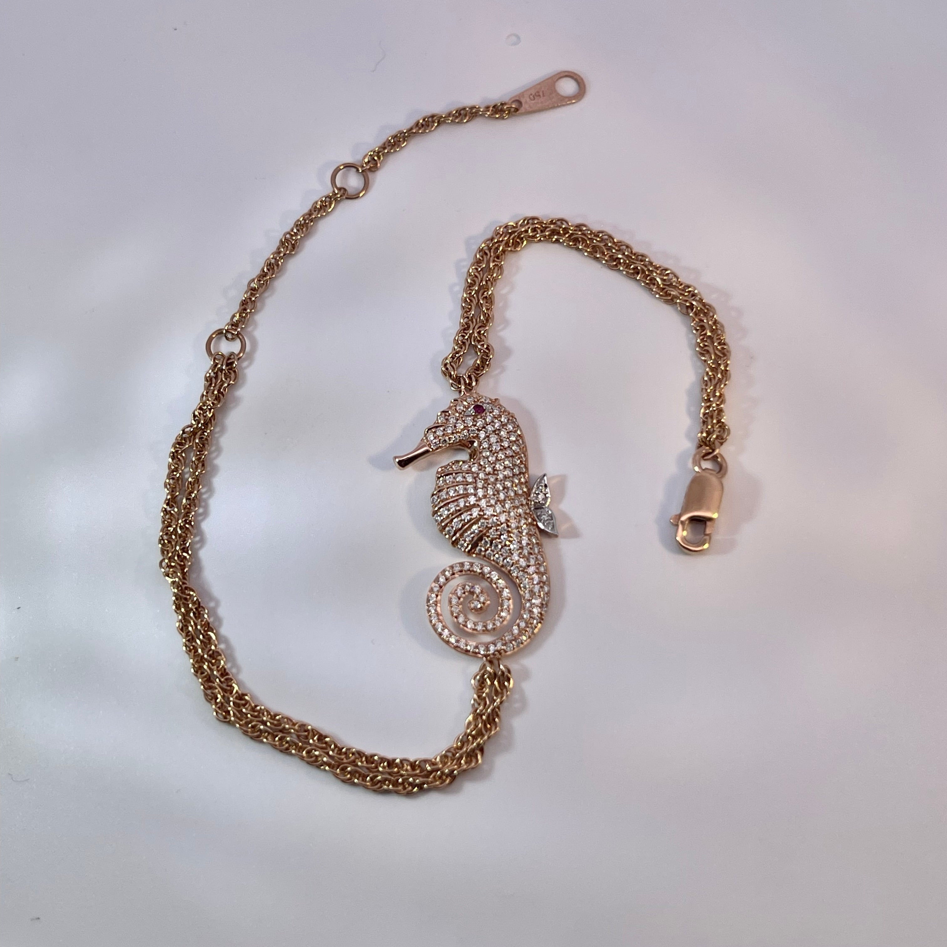 سوار فرس البحر الهادئ